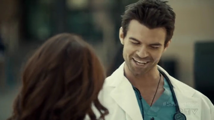 VampireDiariesWorld-dot-org_SavingHope2x04-1194.jpg