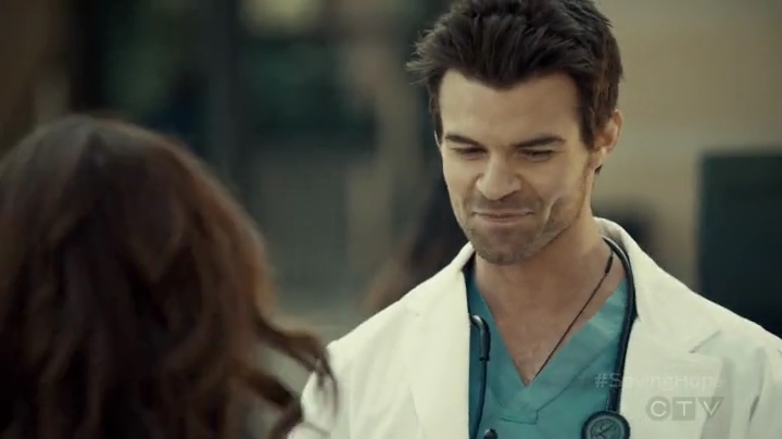 VampireDiariesWorld-dot-org_SavingHope2x04-1196.jpg