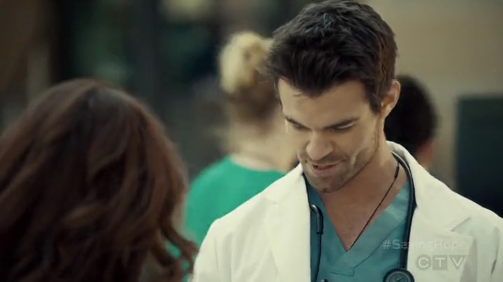 VampireDiariesWorld-dot-org_SavingHope2x04-1198.jpg