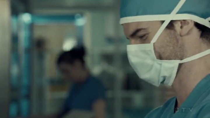 VampireDiariesWorld-dot-org_SavingHope2x04-1346.jpg