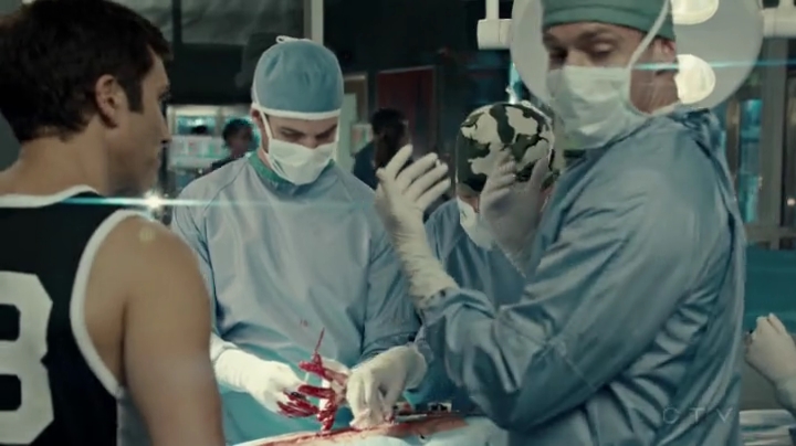 VampireDiariesWorld-dot-org_SavingHope2x04-1517.jpg