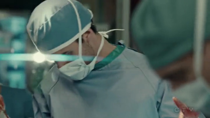 VampireDiariesWorld-dot-org_SavingHope2x04-1553.jpg