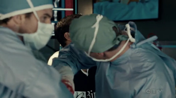 VampireDiariesWorld-dot-org_SavingHope2x04-1663.jpg