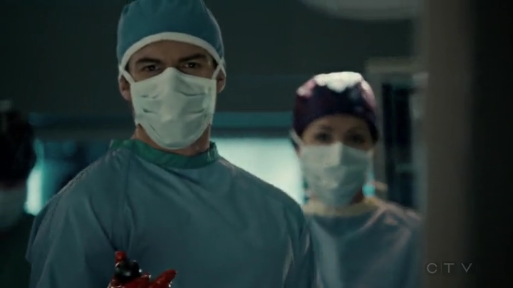 VampireDiariesWorld-dot-org_SavingHope2x04-1745.jpg