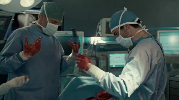 VampireDiariesWorld-dot-org_SavingHope2x04-1900.jpg