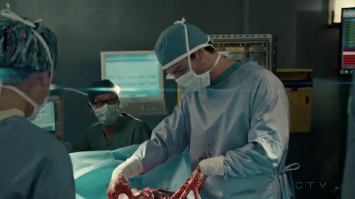 VampireDiariesWorld-dot-org_SavingHope2x04-1904.jpg