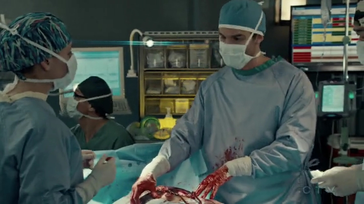 VampireDiariesWorld-dot-org_SavingHope2x04-1906.jpg