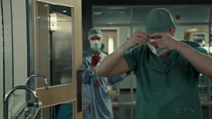 VampireDiariesWorld-dot-org_SavingHope2x04-1914.jpg