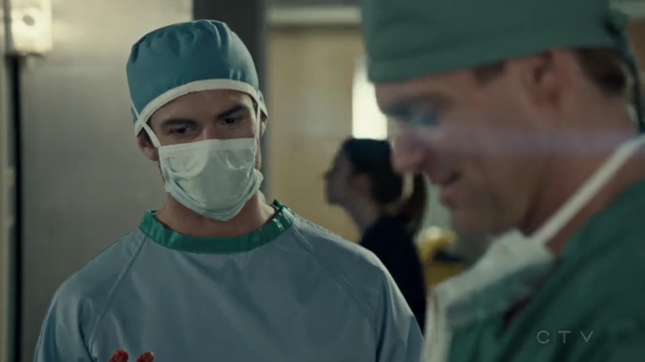 VampireDiariesWorld-dot-org_SavingHope2x04-1932.jpg