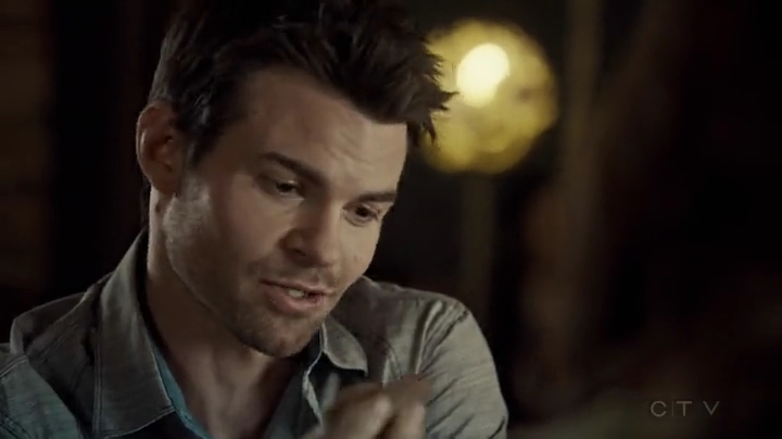 VampireDiariesWorld-dot-org_SavingHope2x05-0579.jpg