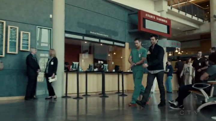 VampireDiariesWorld-dot-org_SavingHope2x05-0944.jpg