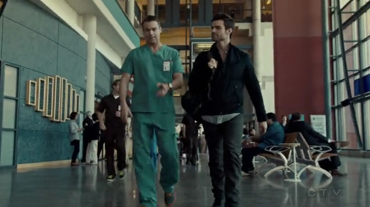 VampireDiariesWorld-dot-org_SavingHope2x05-0952.jpg