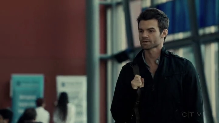 VampireDiariesWorld-dot-org_SavingHope2x05-0965.jpg