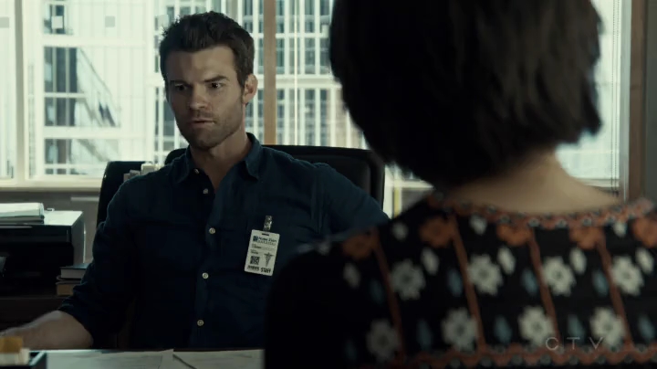 VampireDiariesWorld-dot-org_SavingHope2x06-1586.jpg