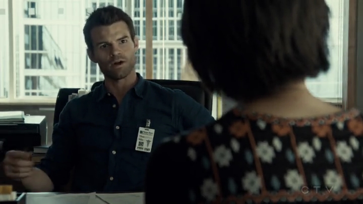 VampireDiariesWorld-dot-org_SavingHope2x06-1589.jpg