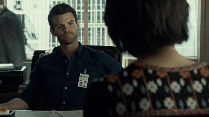 VampireDiariesWorld-dot-org_SavingHope2x06-1590.jpg