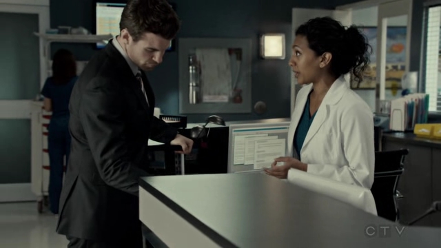 VampireDiariesWorld-dot-org_SavingHope2x07-0483.jpg