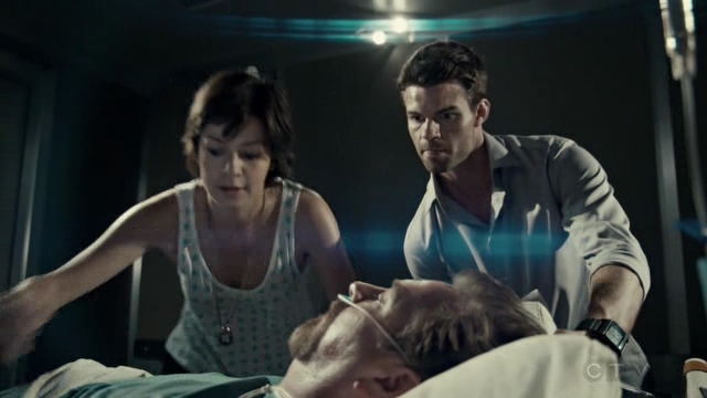 VampireDiariesWorld-dot-org_SavingHope2x07-1823.jpg