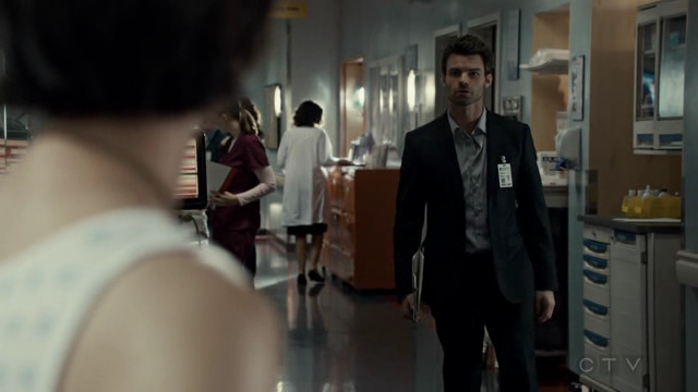 VampireDiariesWorld-dot-org_SavingHope2x07-2324.jpg