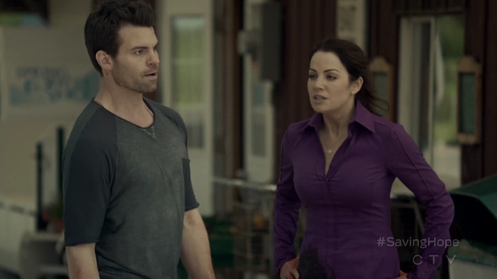 VampireDiariesWorld-dot-org_SavingHope2x08-0976.jpg