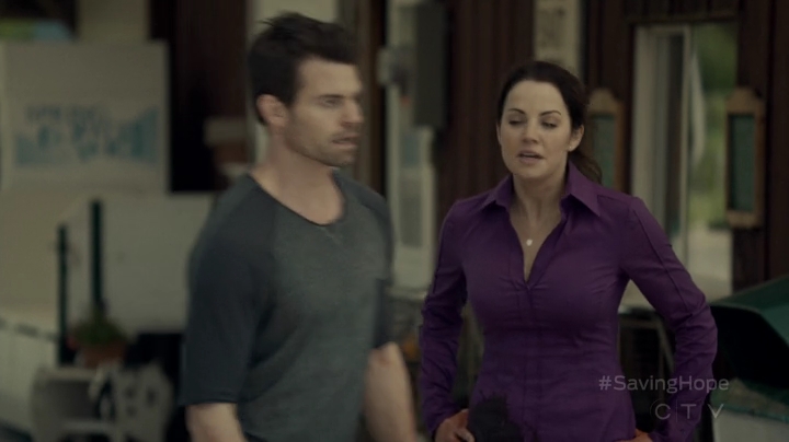 VampireDiariesWorld-dot-org_SavingHope2x08-0977.jpg