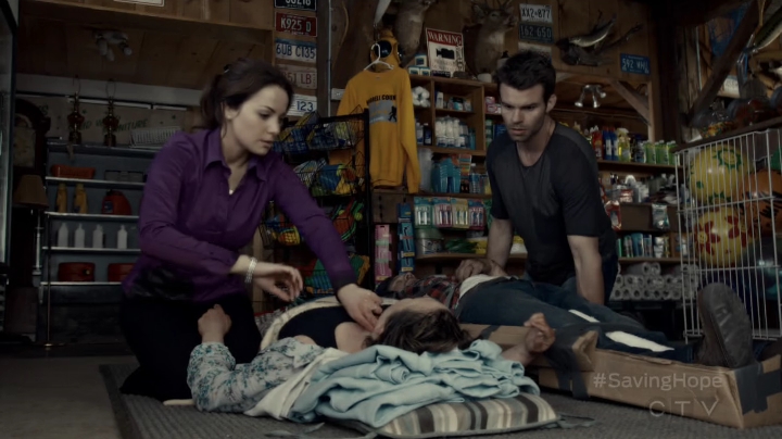 VampireDiariesWorld-dot-org_SavingHope2x08-1397.jpg