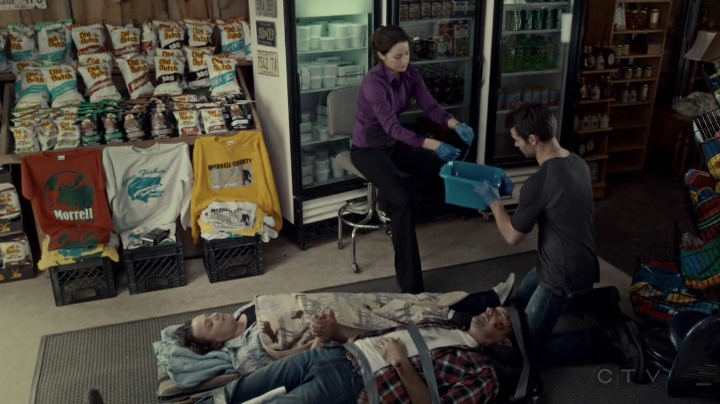 VampireDiariesWorld-dot-org_SavingHope2x08-1748.jpg