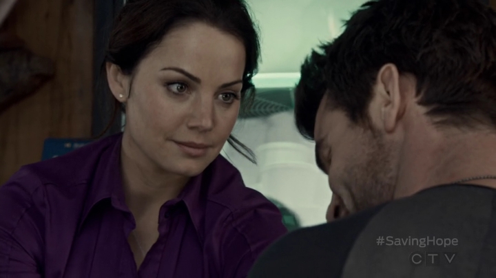 VampireDiariesWorld-dot-org_SavingHope2x08-1877.jpg