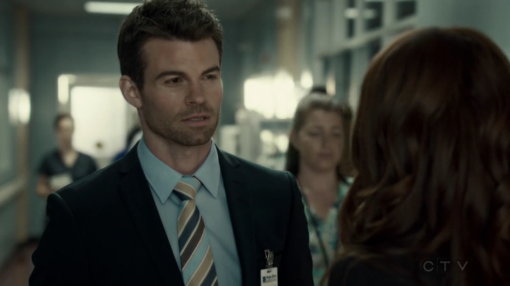 VampireDiariesWorld-dot-org_SavingHope2x09-0662.jpg