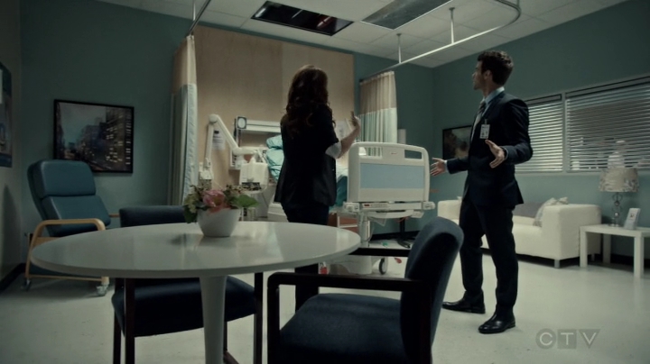 VampireDiariesWorld-dot-org_SavingHope2x09-0727.jpg