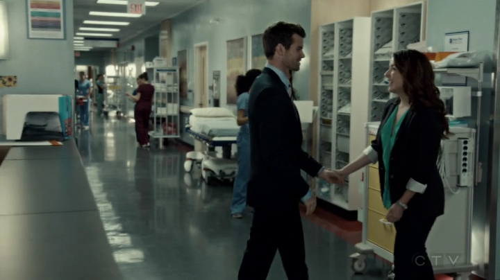 VampireDiariesWorld-dot-org_SavingHope2x09-0774.jpg