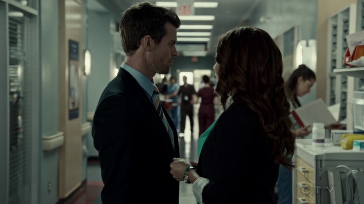 VampireDiariesWorld-dot-org_SavingHope2x09-0783.jpg