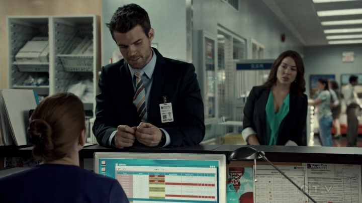 VampireDiariesWorld-dot-org_SavingHope2x09-0810.jpg