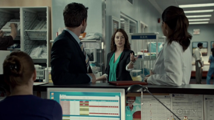 VampireDiariesWorld-dot-org_SavingHope2x09-0821.jpg