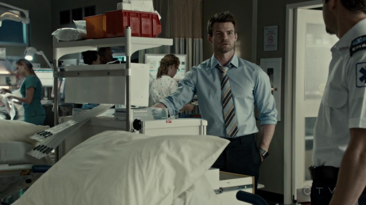 VampireDiariesWorld-dot-org_SavingHope2x09-1256.jpg