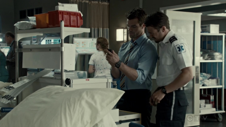 VampireDiariesWorld-dot-org_SavingHope2x09-1280.jpg