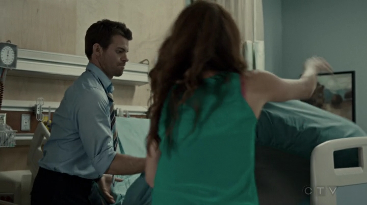 VampireDiariesWorld-dot-org_SavingHope2x09-1777.jpg