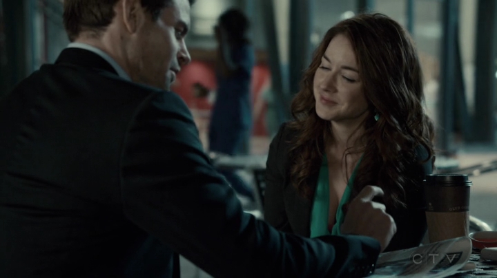 VampireDiariesWorld-dot-org_SavingHope2x09-2244.jpg