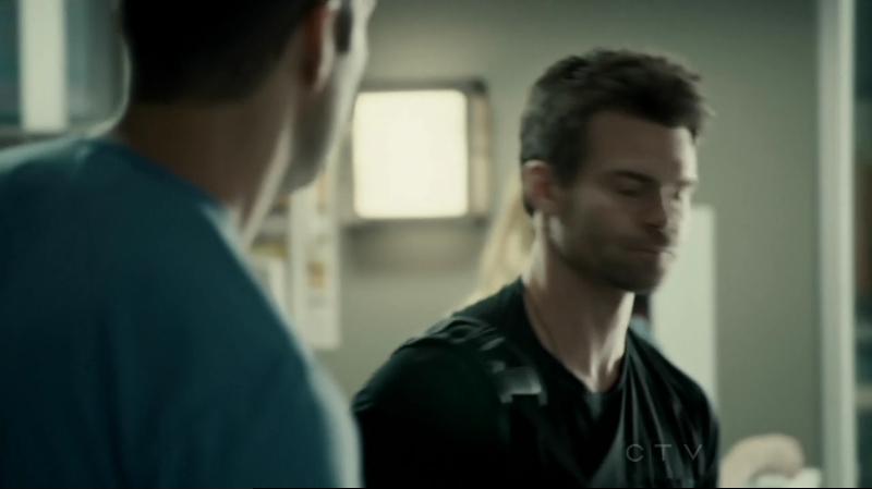 VampireDiariesWorld-dot-org_SavingHope2x10-0385.jpg