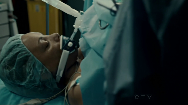 VampireDiariesWorld-dot-org_SavingHope2x10-0516.jpg