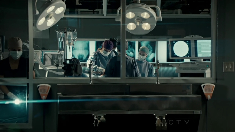 VampireDiariesWorld-dot-org_SavingHope2x10-0551.jpg