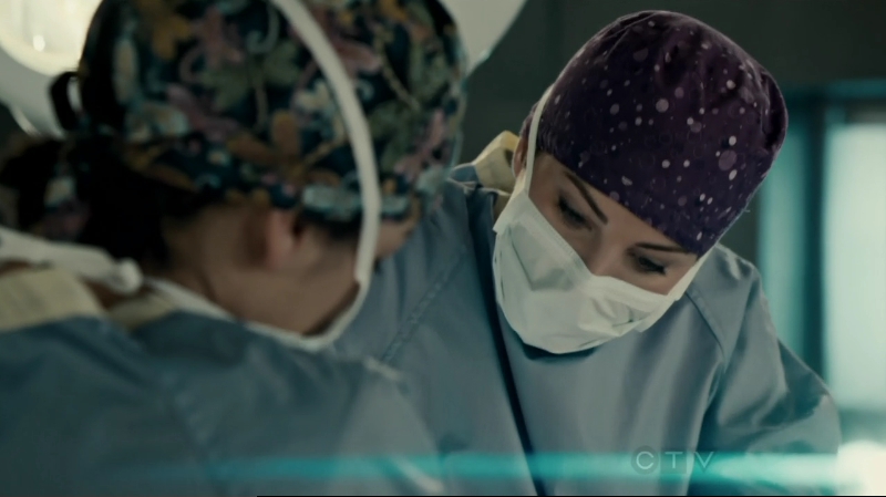 VampireDiariesWorld-dot-org_SavingHope2x10-0585.jpg