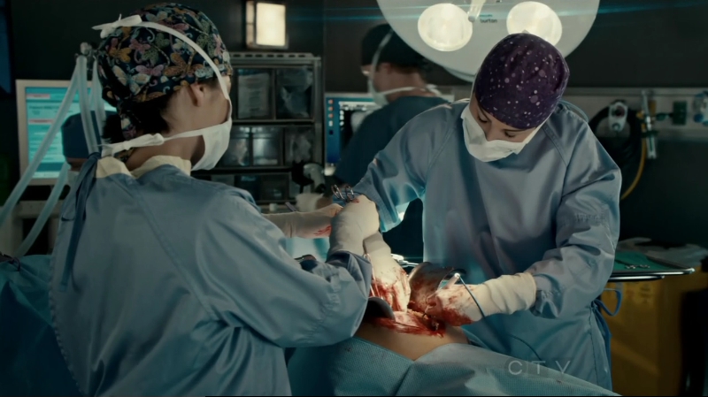 VampireDiariesWorld-dot-org_SavingHope2x10-0594.jpg