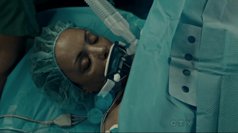 VampireDiariesWorld-dot-org_SavingHope2x10-0625.jpg