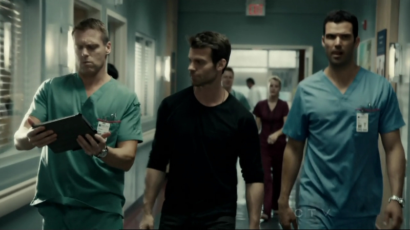 VampireDiariesWorld-dot-org_SavingHope2x10-0677.jpg