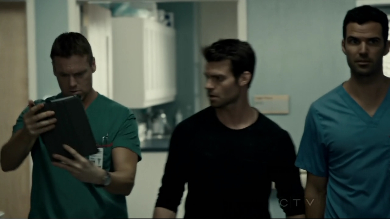 VampireDiariesWorld-dot-org_SavingHope2x10-0683.jpg