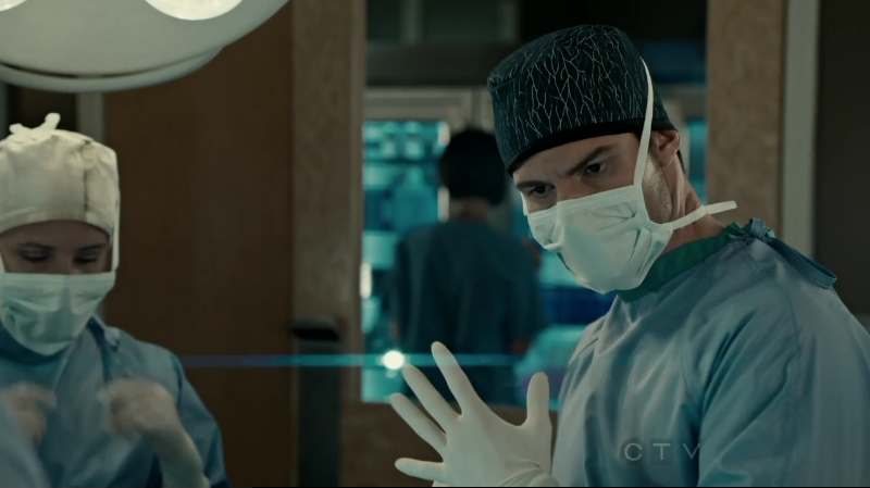 VampireDiariesWorld-dot-org_SavingHope2x10-0812.jpg