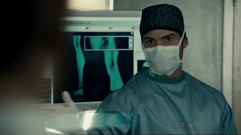 VampireDiariesWorld-dot-org_SavingHope2x10-1128.jpg