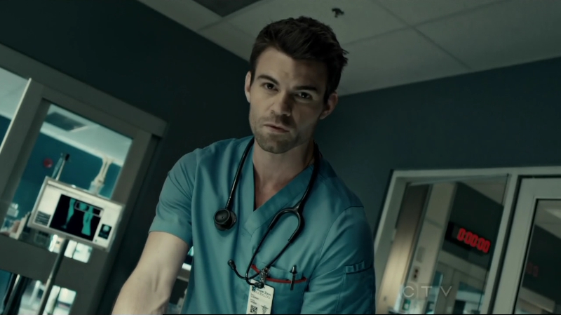 VampireDiariesWorld-dot-org_SavingHope2x10-1661.jpg