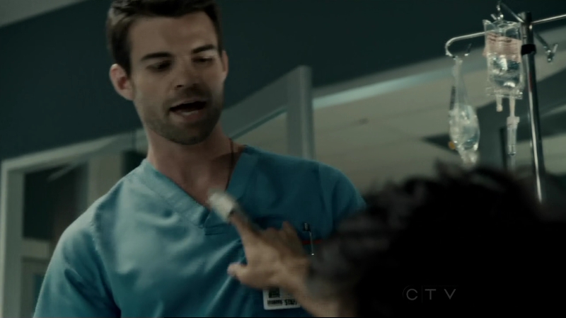 VampireDiariesWorld-dot-org_SavingHope2x10-1692.jpg